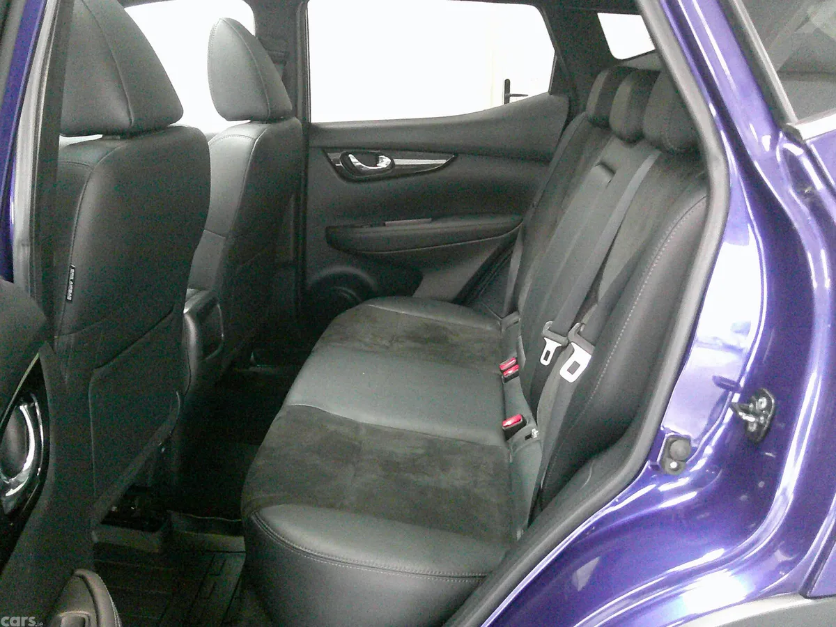 Nissan Qashqai SUV, Diesel, 2017, Blue