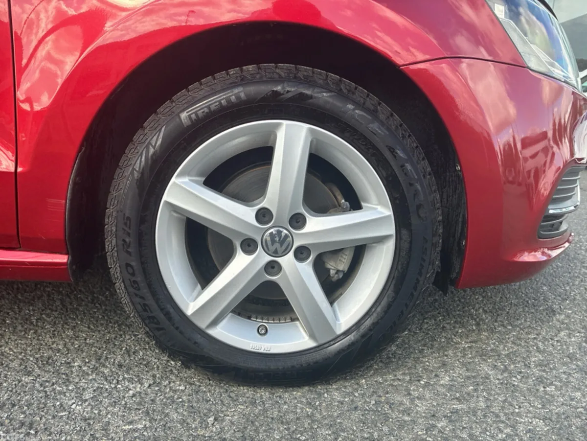 Volkswagen Polo Hatchback, Petrol, 2014, Red