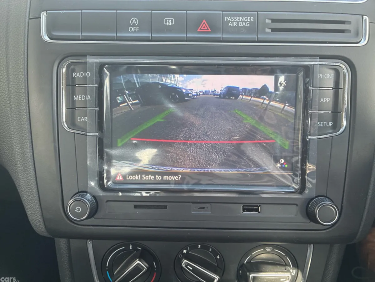 Volkswagen Polo Hatchback, Petrol, 2014, Red