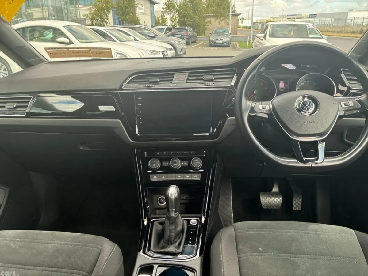 Volkswagen Touran SUV, Petrol, 2019, Grey