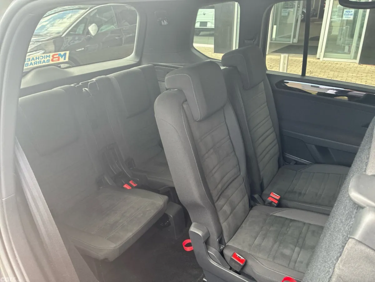 Volkswagen Touran SUV, Petrol, 2019, Grey