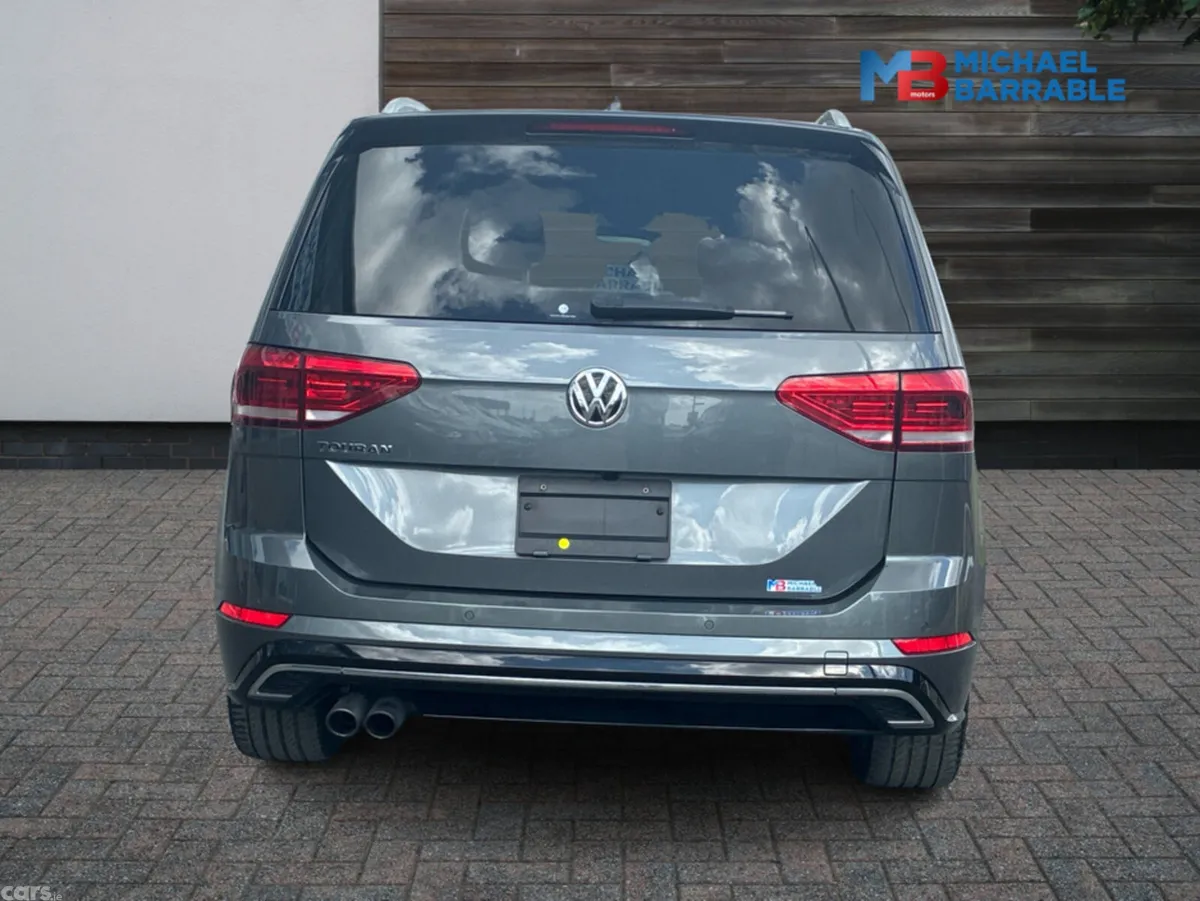 Volkswagen Touran SUV, Petrol, 2019, Grey