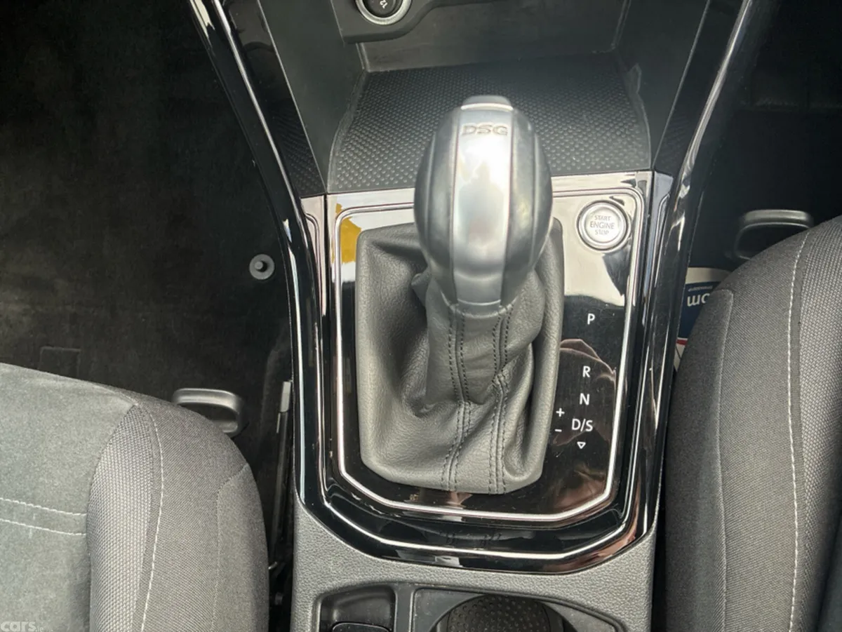 Volkswagen Touran SUV, Petrol, 2019, Grey