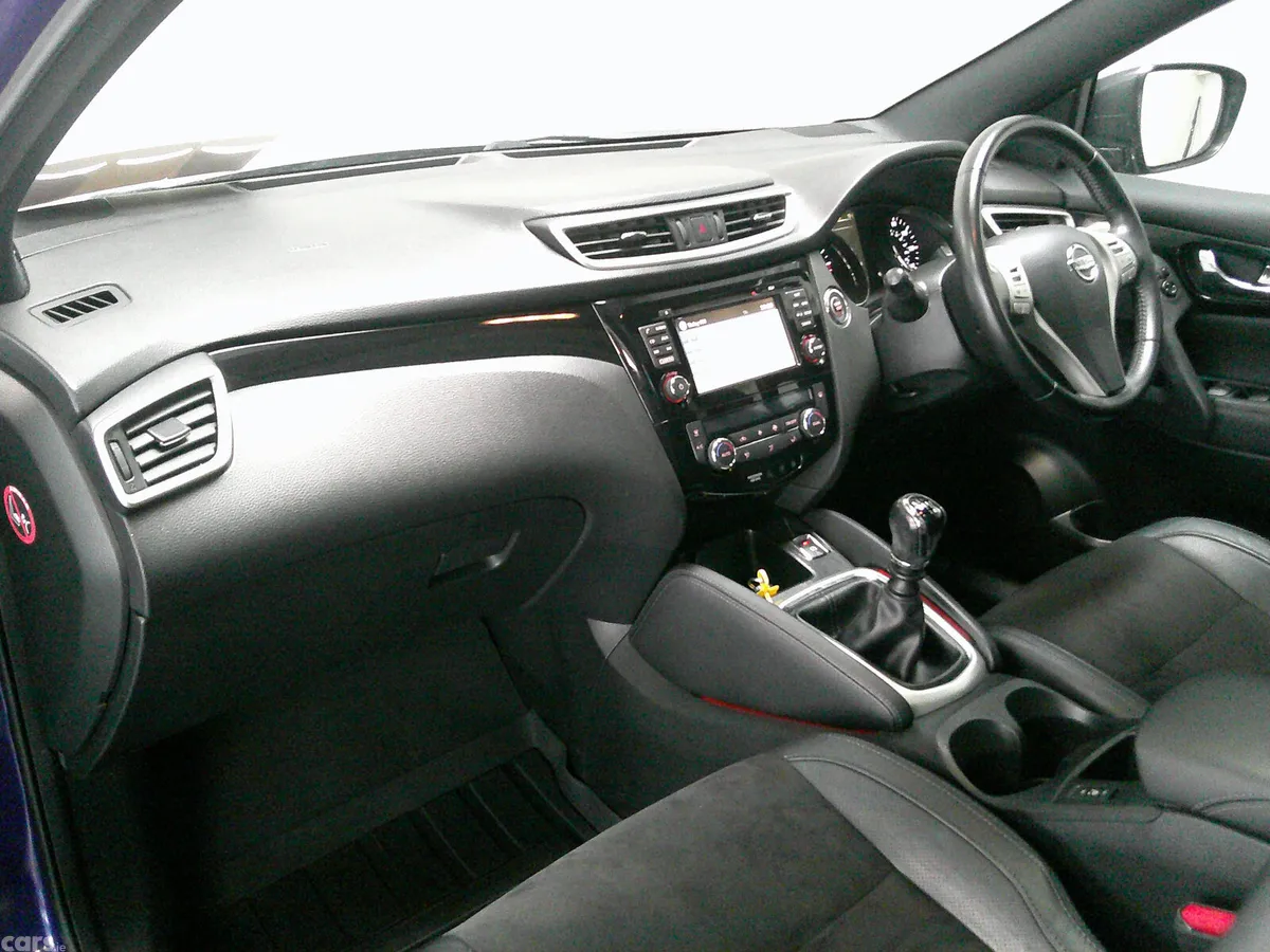 Nissan Qashqai SUV, Diesel, 2017, Blue