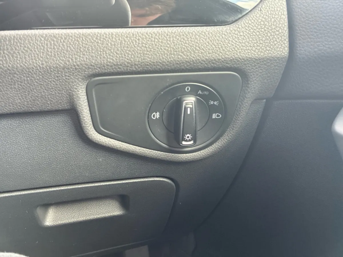 Volkswagen Touran SUV, Petrol, 2019, Grey