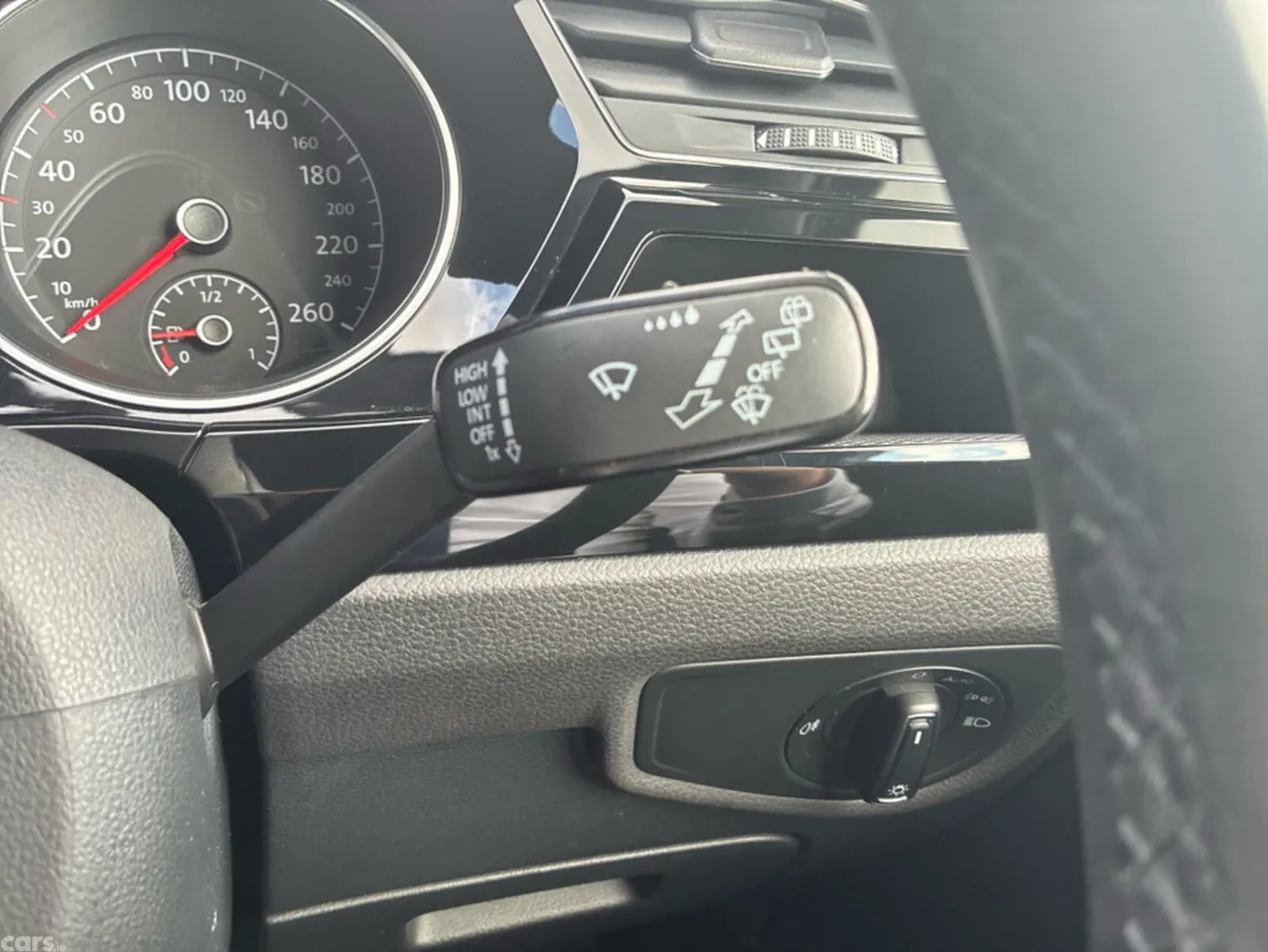 Volkswagen Touran SUV, Petrol, 2019, Grey