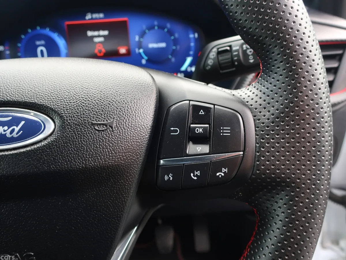 Ford Puma MPV, Petrol, 2024, White