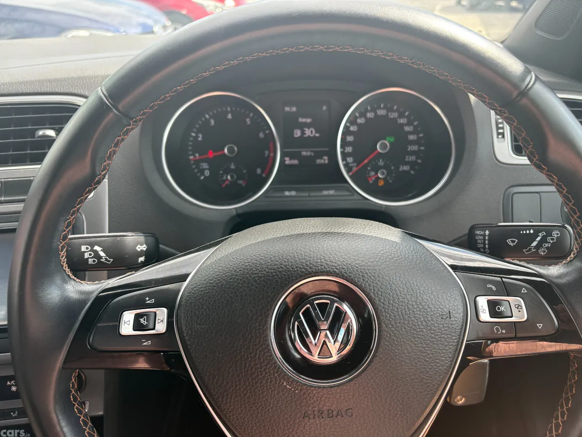 Volkswagen Polo Hatchback, Petrol, 2017, Gold