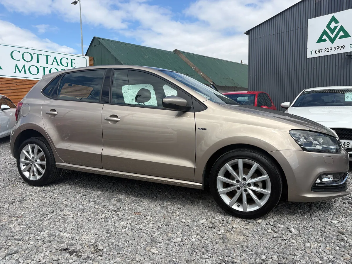 Volkswagen Polo Hatchback, Petrol, 2017, Gold