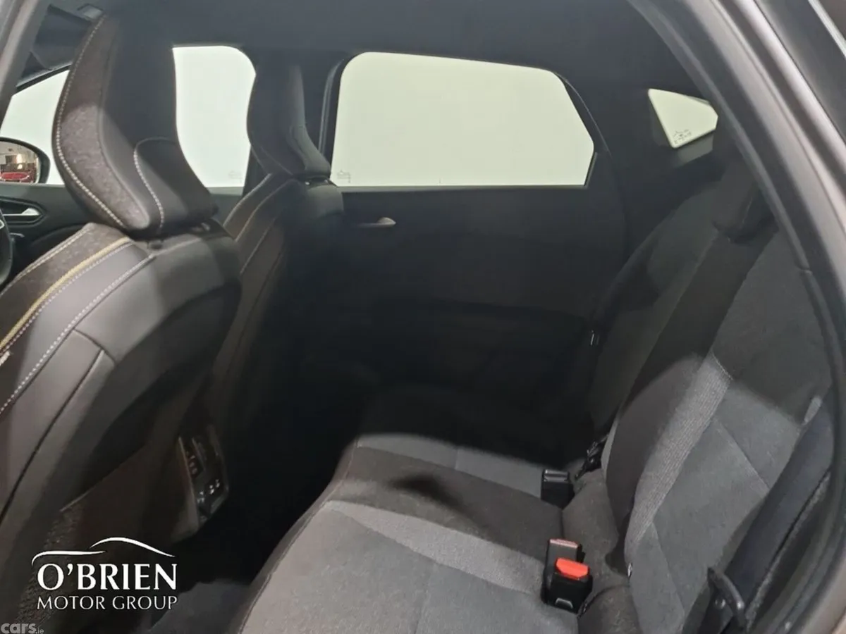 Renault Captur Hatchback, Petrol, 2024, Grey