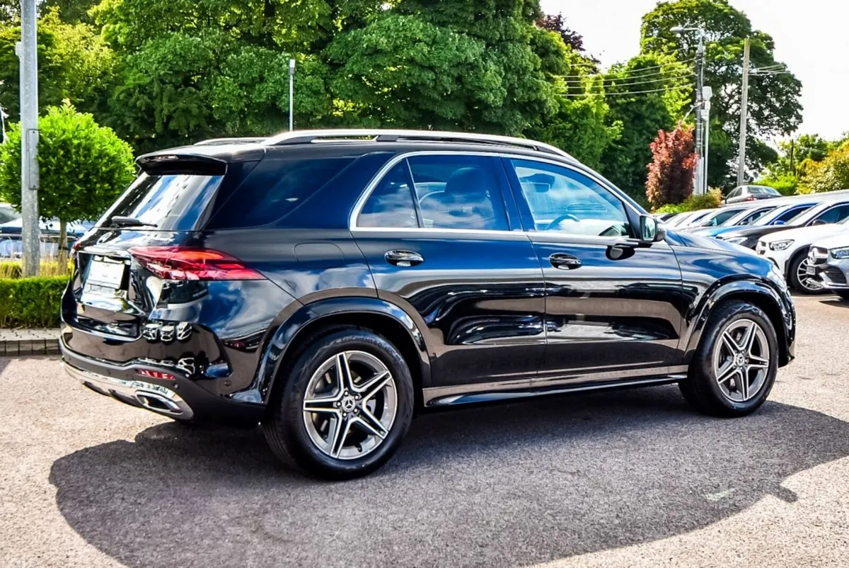 Mercedes-Benz GLE SUV, Diesel Plug-in Hybrid, 2027, Black