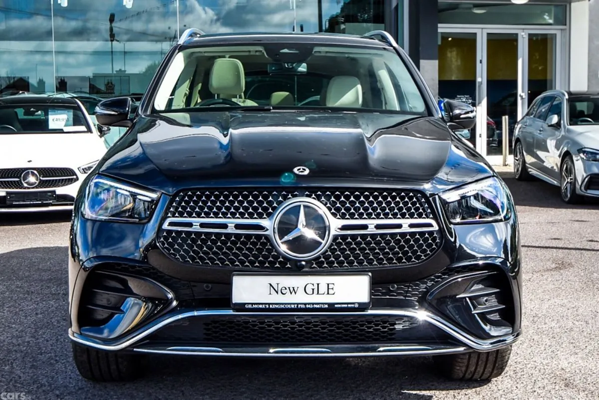 Mercedes-Benz GLE SUV, Diesel Plug-in Hybrid, 2027, Black