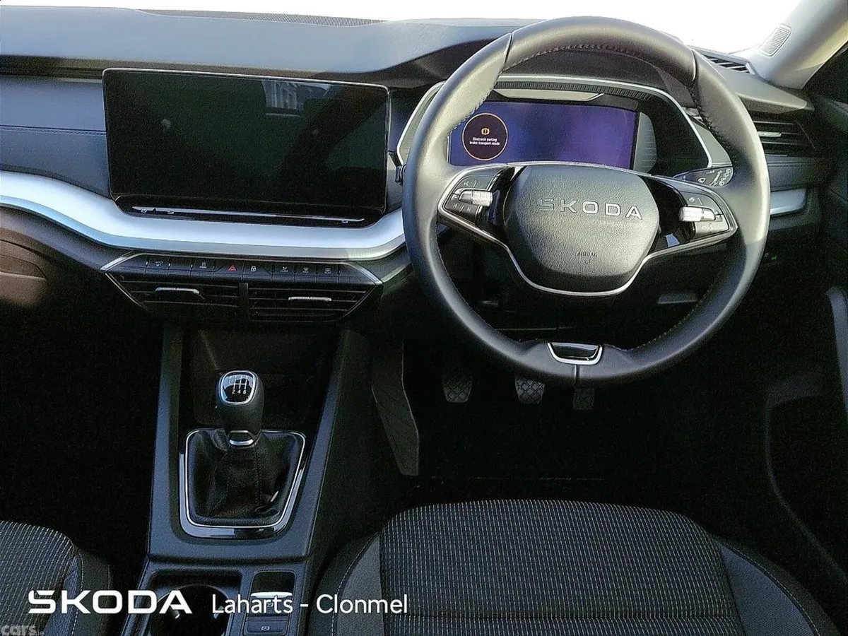 Skoda Octavia Saloon, Diesel, 2026, Silver