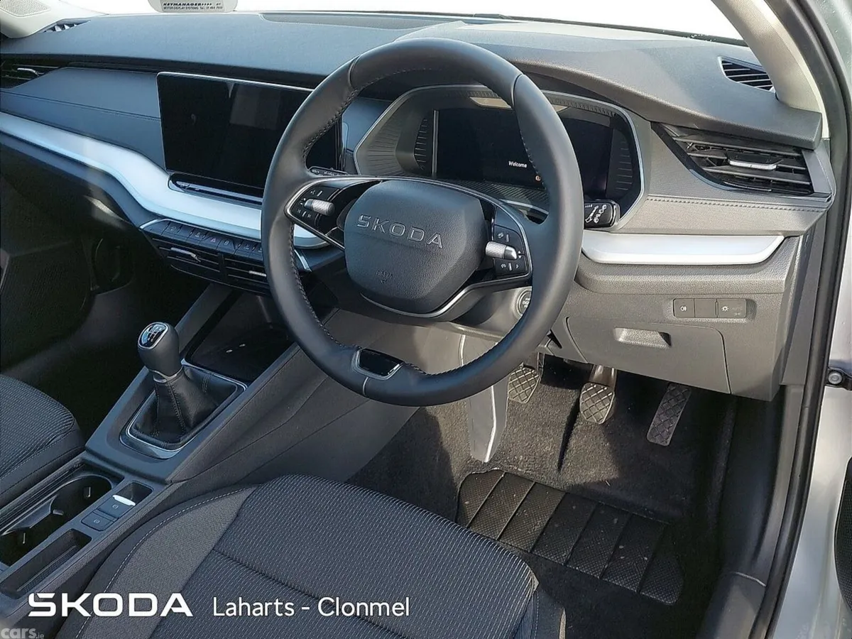 Skoda Octavia Saloon, Diesel, 2026, Silver