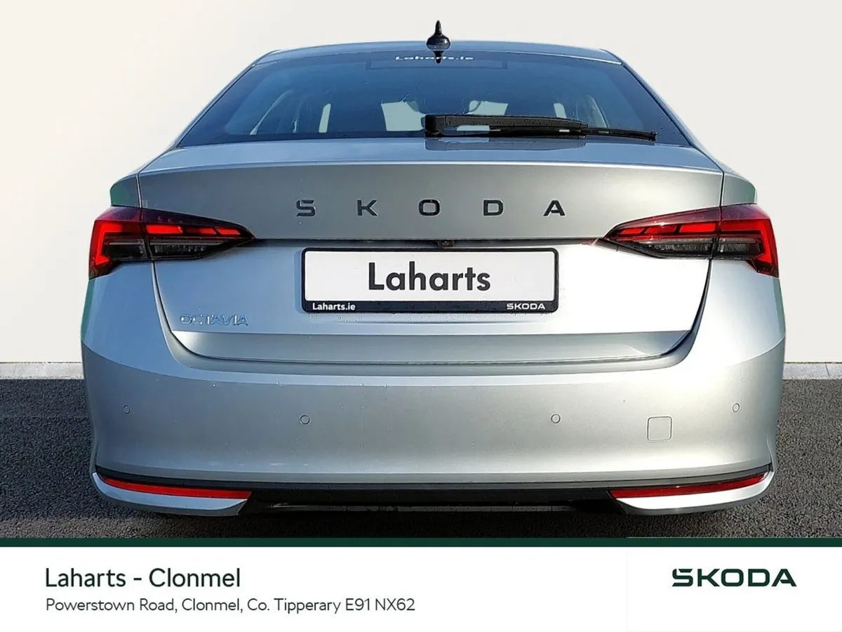 Skoda Octavia Saloon, Diesel, 2026, Silver