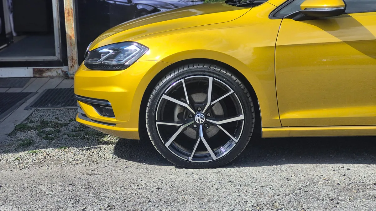Volkswagen Golf Hatchback, Petrol, 2018, Gold