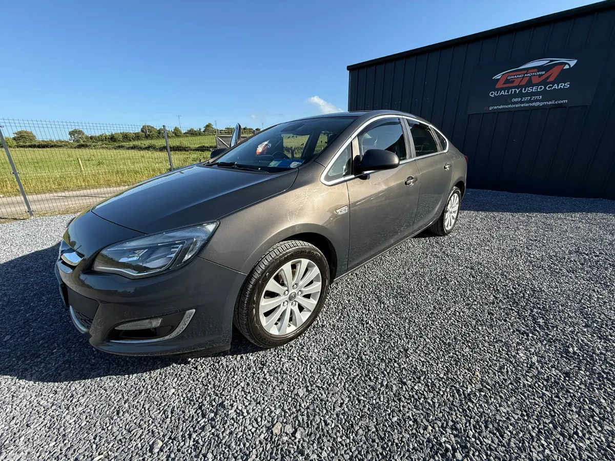 Opel Astra Saloon, Diesel, 2015, Grey