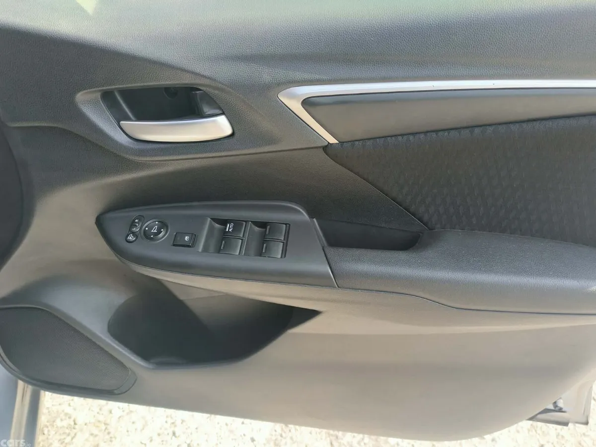 Honda Fit Hatchback, Petrol Hybrid, 2019, Silver