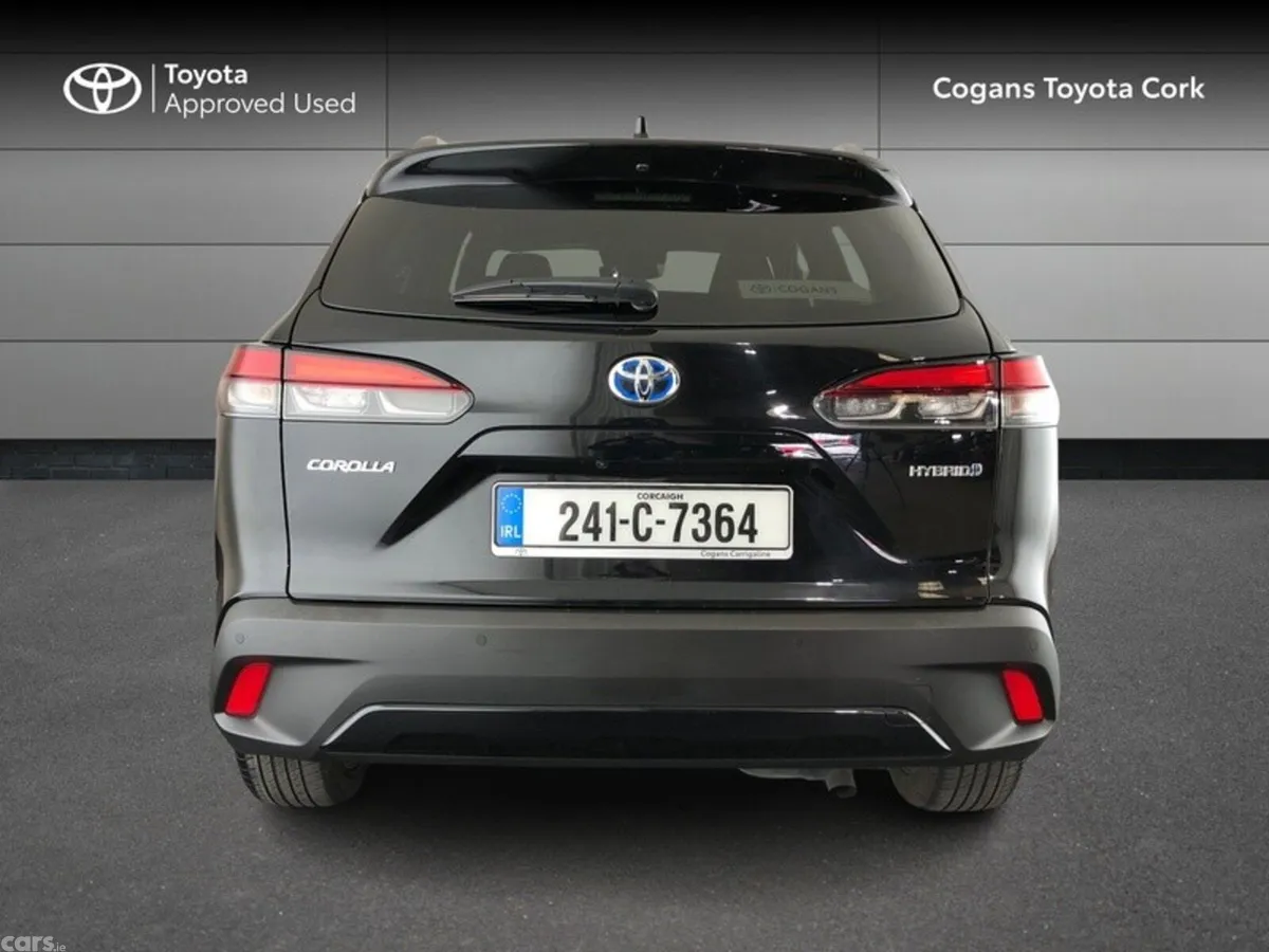 Toyota Corolla Cross Hatchback, Petrol Hybrid, 2024, Black