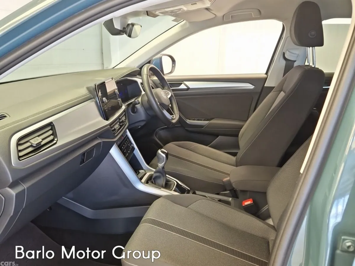 Volkswagen T-Roc SUV, Diesel, 2024, Blue