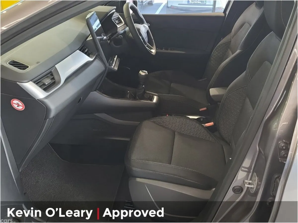 Renault Captur Hatchback, Petrol, 2026, Grey
