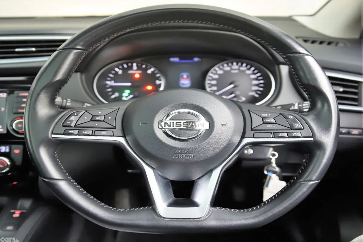 Nissan Qashqai SUV, Petrol, 2021, Blue
