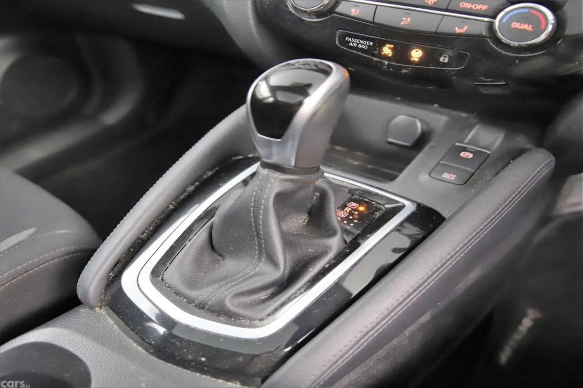 Nissan Qashqai SUV, Petrol, 2021, Blue