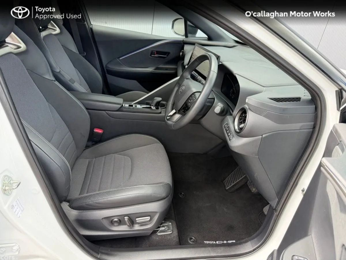 Toyota C-HR SUV, Petrol Plug-in Hybrid, 2024, White