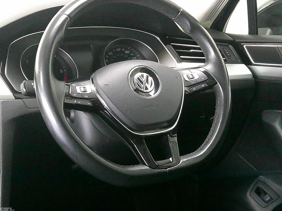 Volkswagen Passat Saloon, Diesel, 2016, Black
