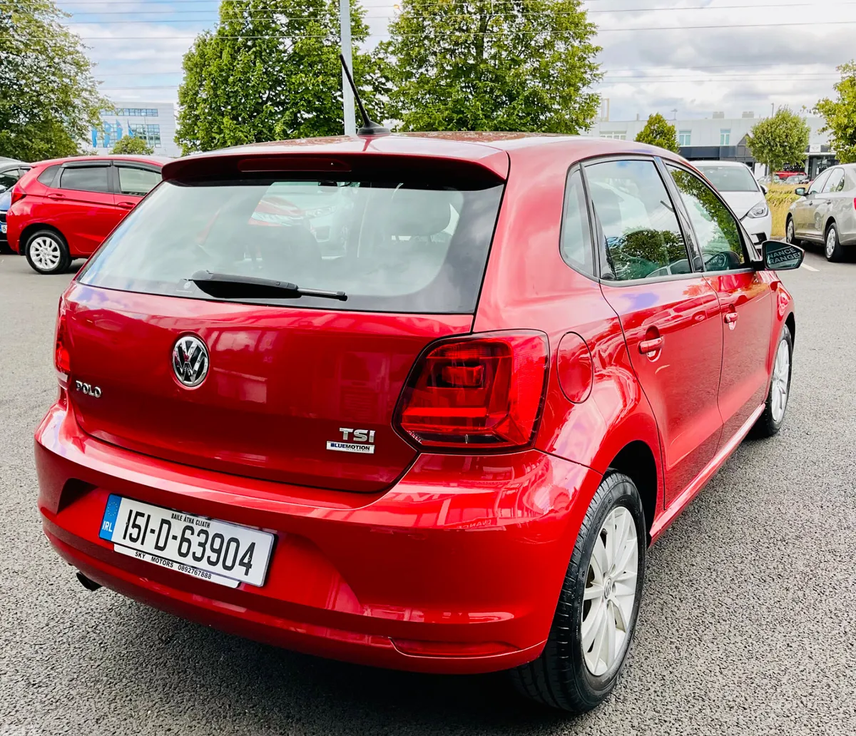Volkswagen Polo Hatchback, Petrol, 2015, Red