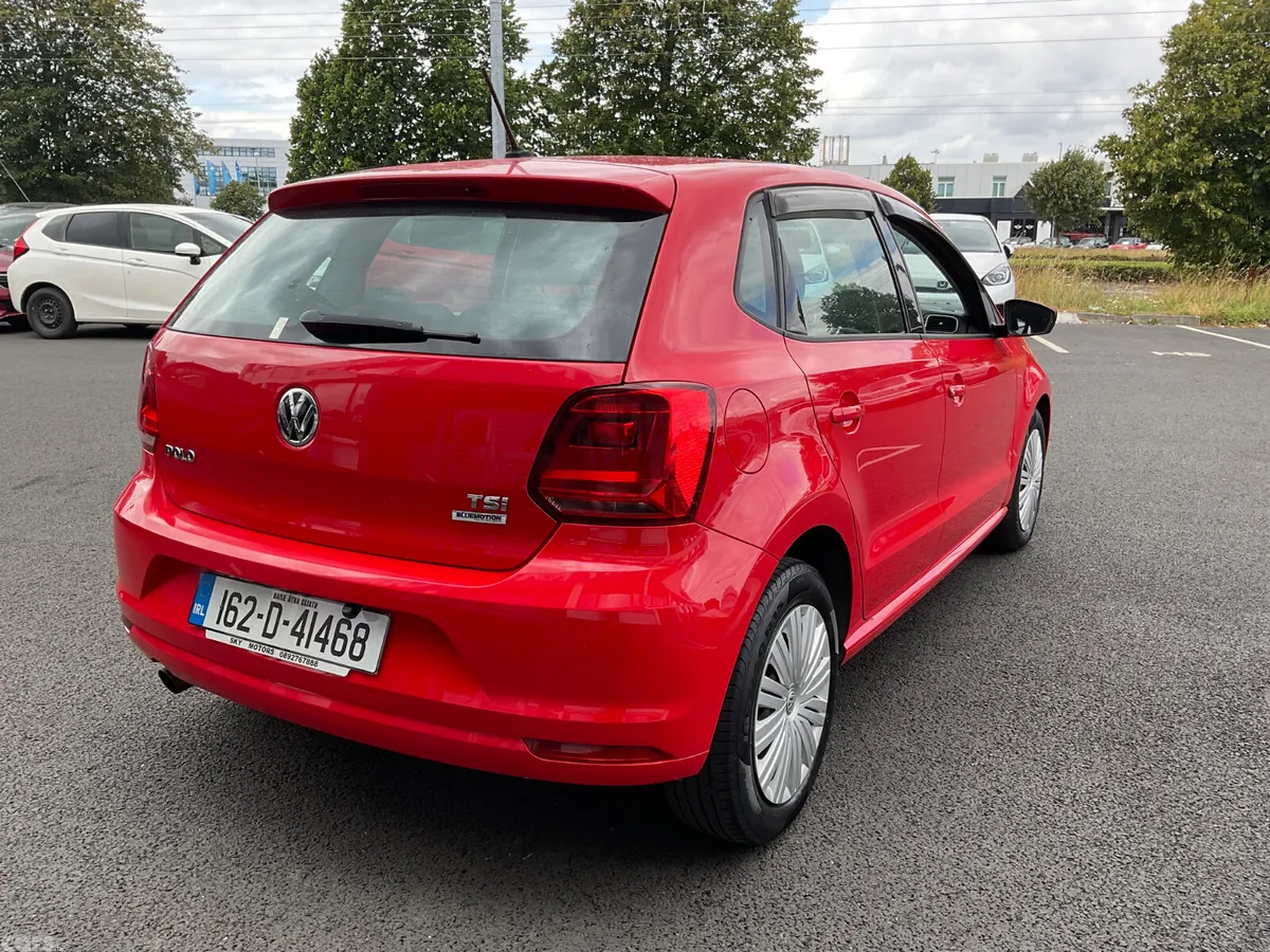 Volkswagen Polo Hatchback, Petrol, 2016, Red