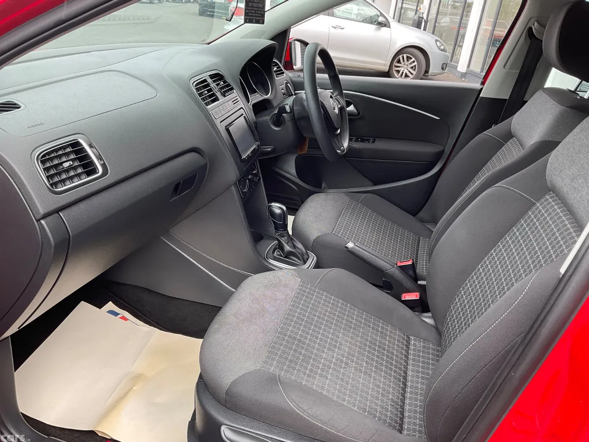 Volkswagen Polo Hatchback, Petrol, 2016, Red