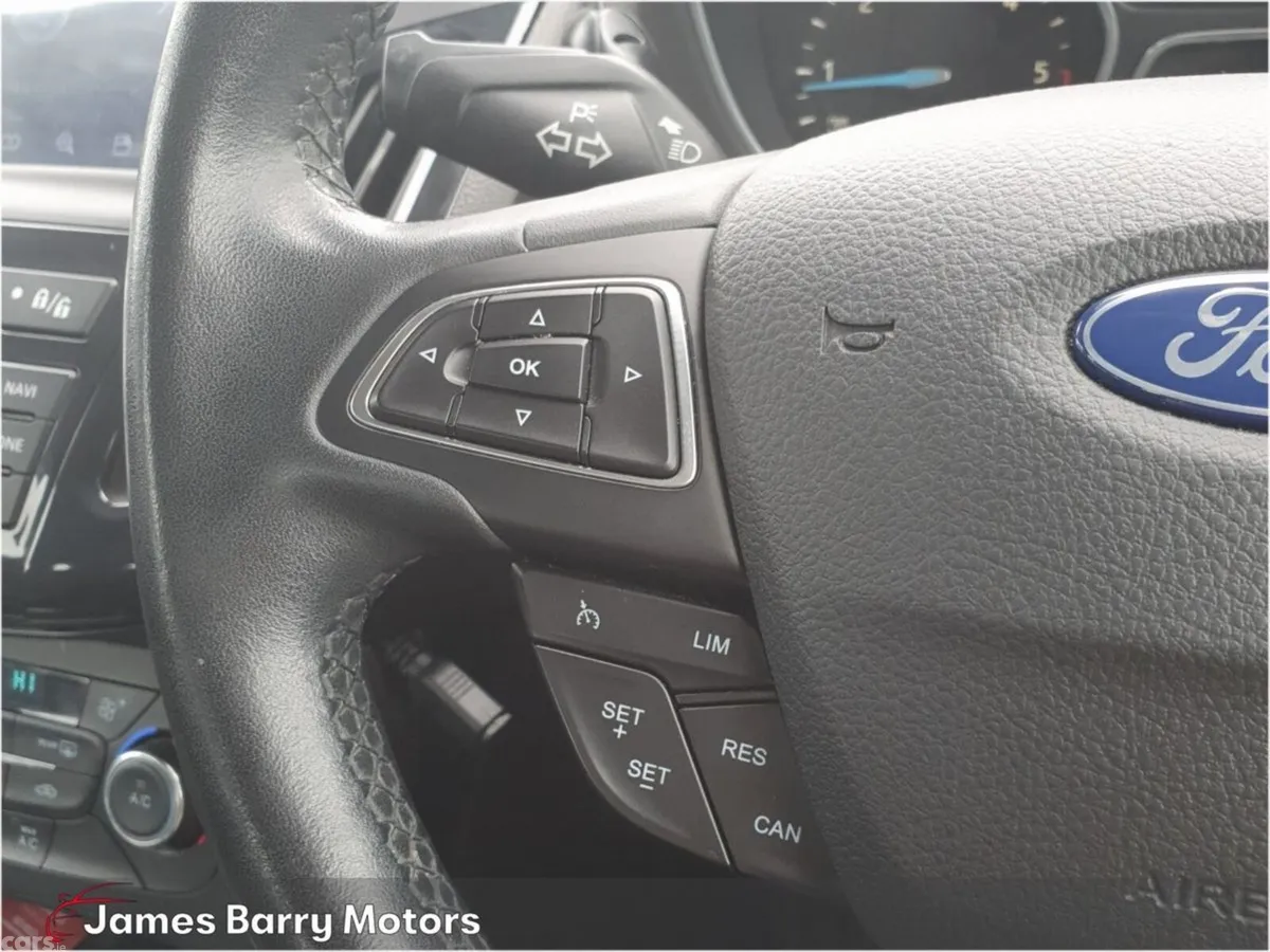 Ford Focus Hatchback, Diesel, 2016, Grey