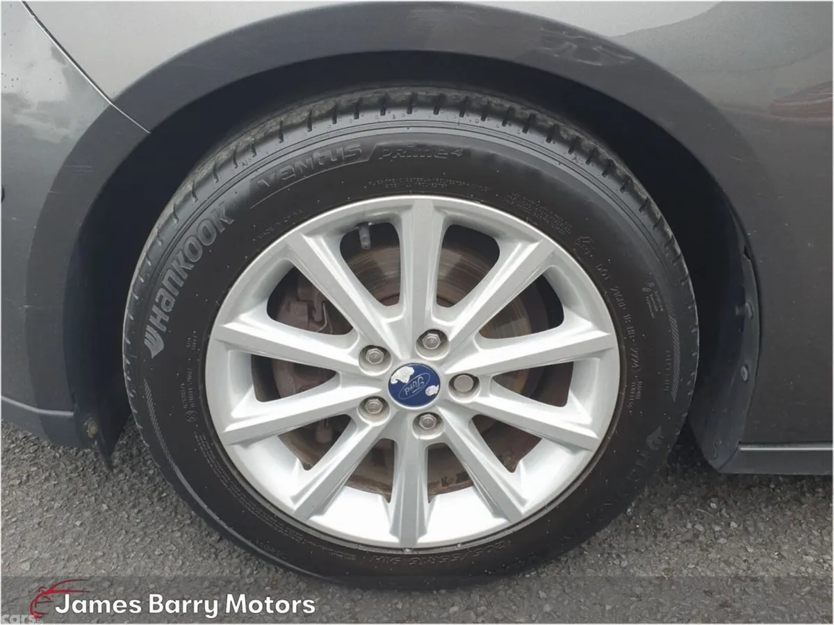 Ford Focus Hatchback, Diesel, 2016, Grey
