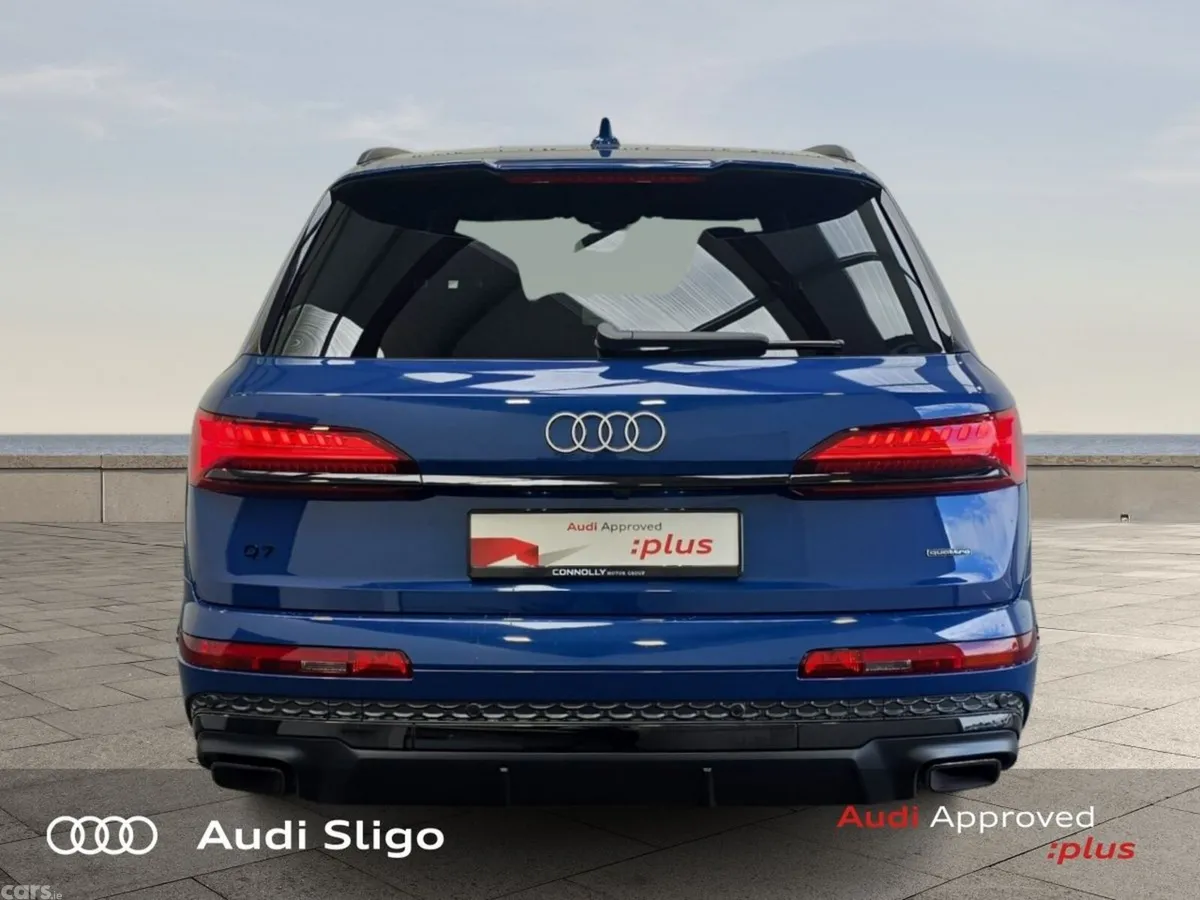 Audi Q7 SUV, Petrol Plug-in Hybrid, 2026, Blue