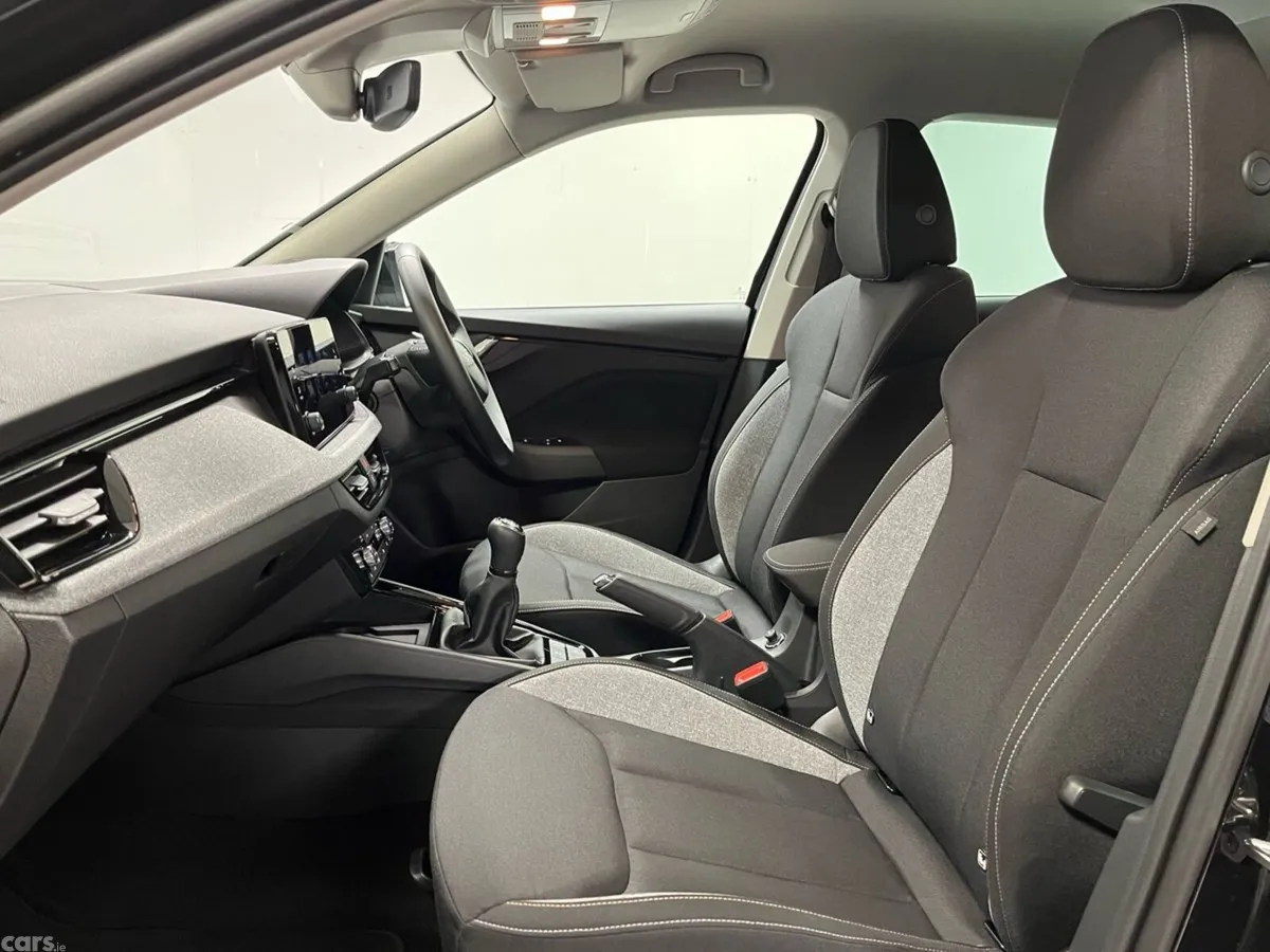 Skoda Kamiq Hatchback, Petrol, 2026, Black