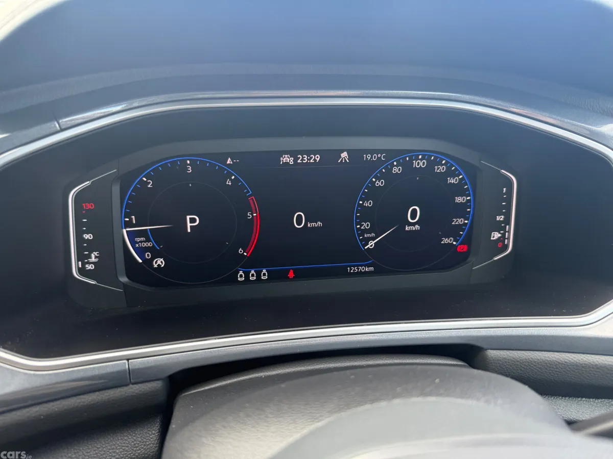 Volkswagen T-Roc SUV, Diesel, 2023, Green