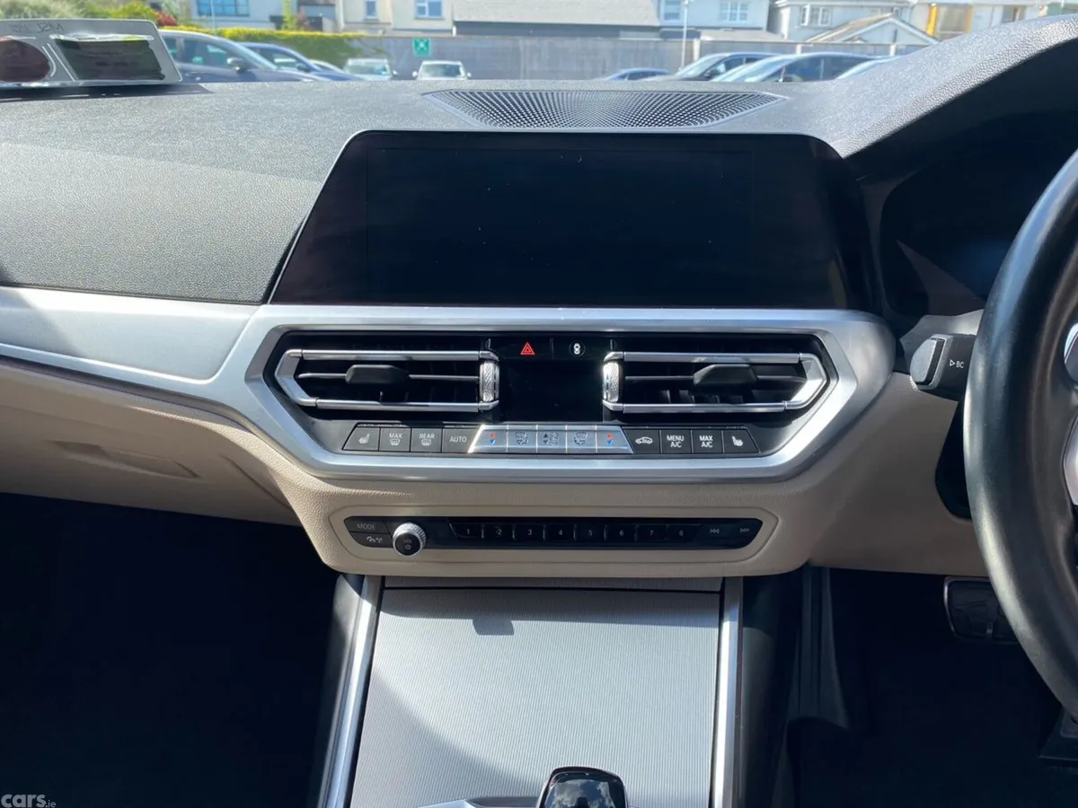 BMW 3-Series Saloon, Petrol Plug-in Hybrid, 2020, Blue