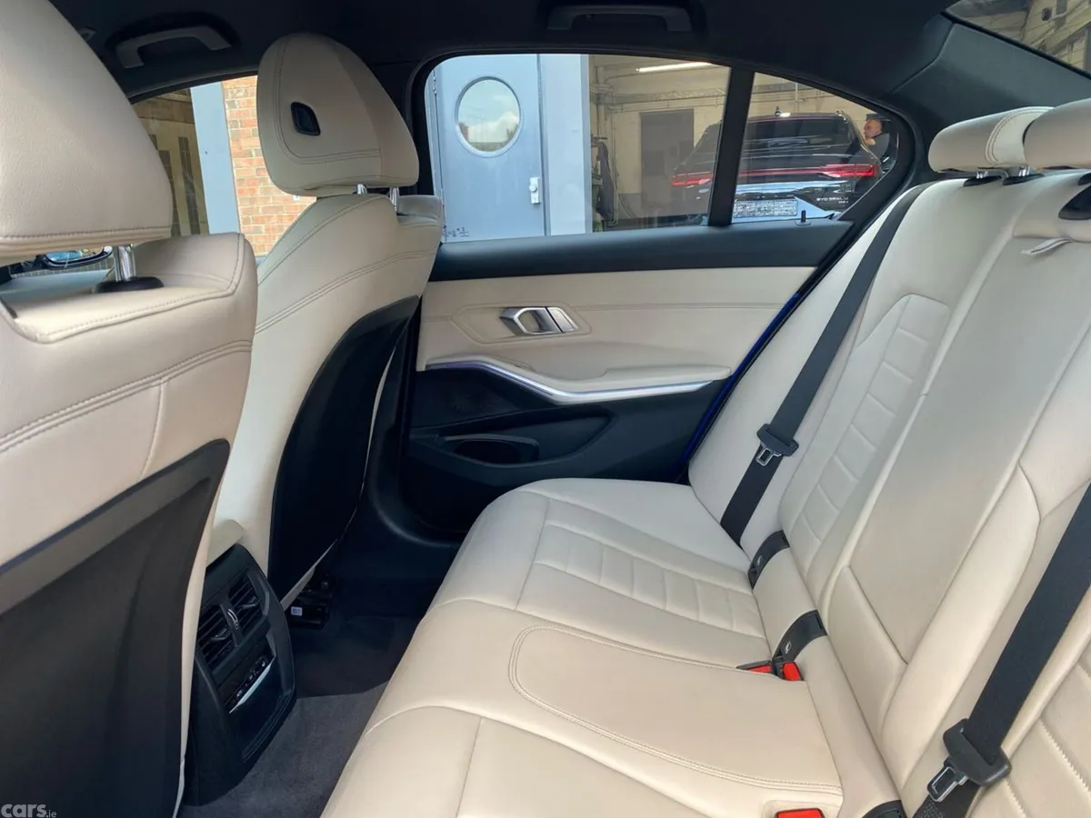 BMW 3-Series Saloon, Petrol Plug-in Hybrid, 2020, Blue
