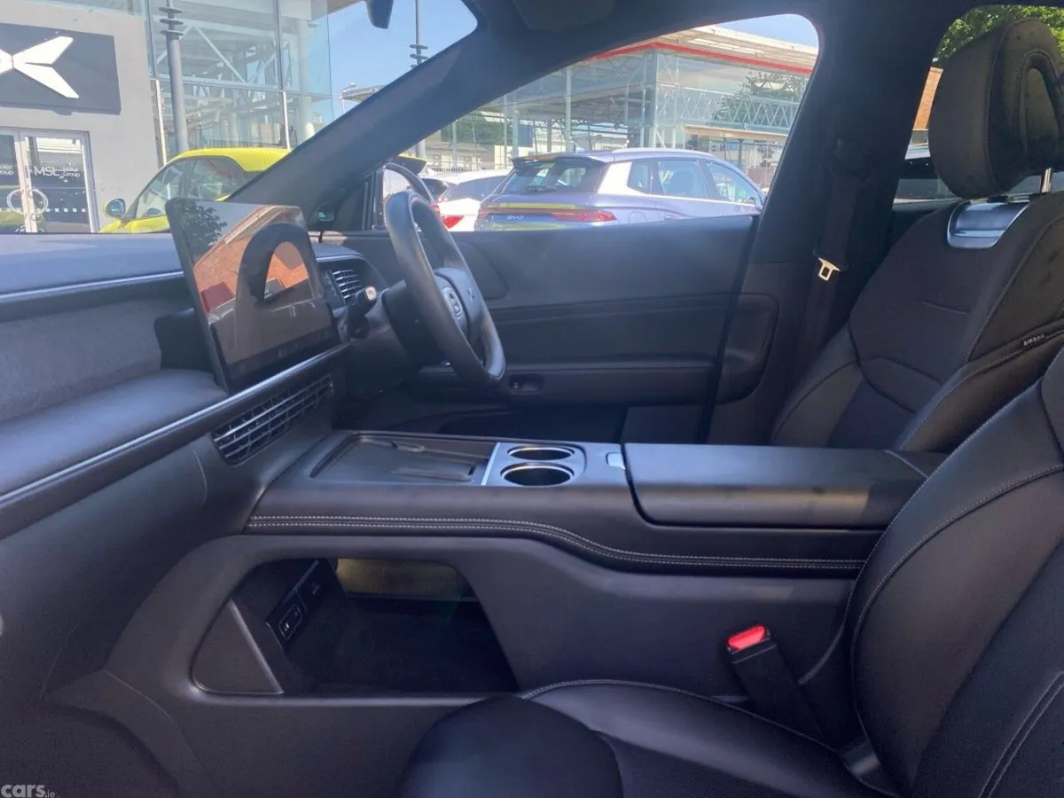 XPeng G6 Hatchback, Electric, 2025, Grey
