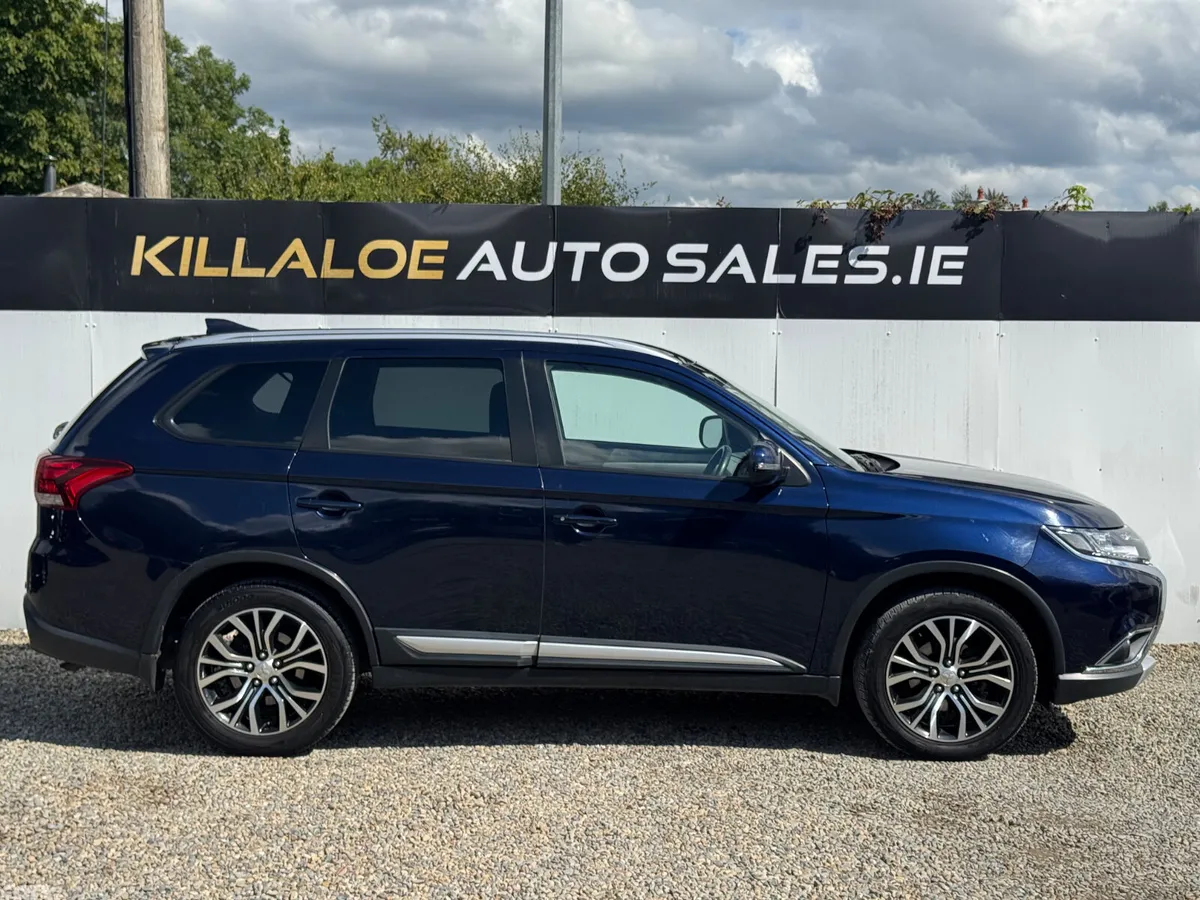 Mitsubishi Outlander SUV, Diesel, 2018, Blue