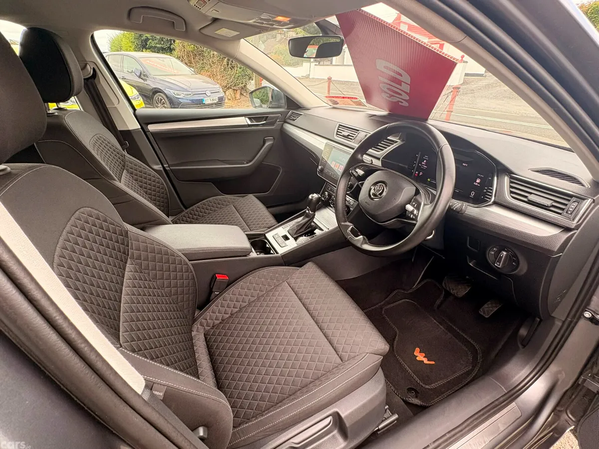 Skoda Superb Saloon, Diesel, 2022, Grey