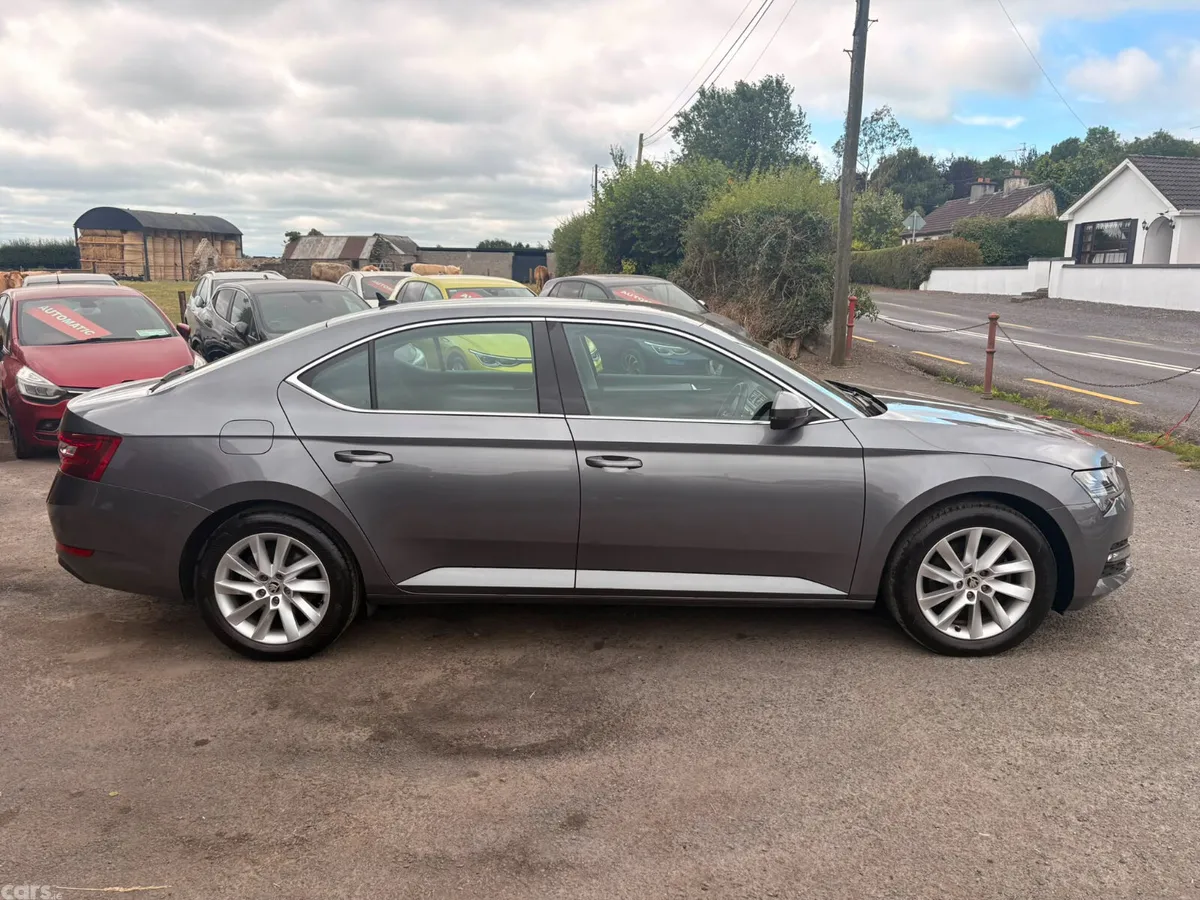 Skoda Superb Saloon, Diesel, 2022, Grey