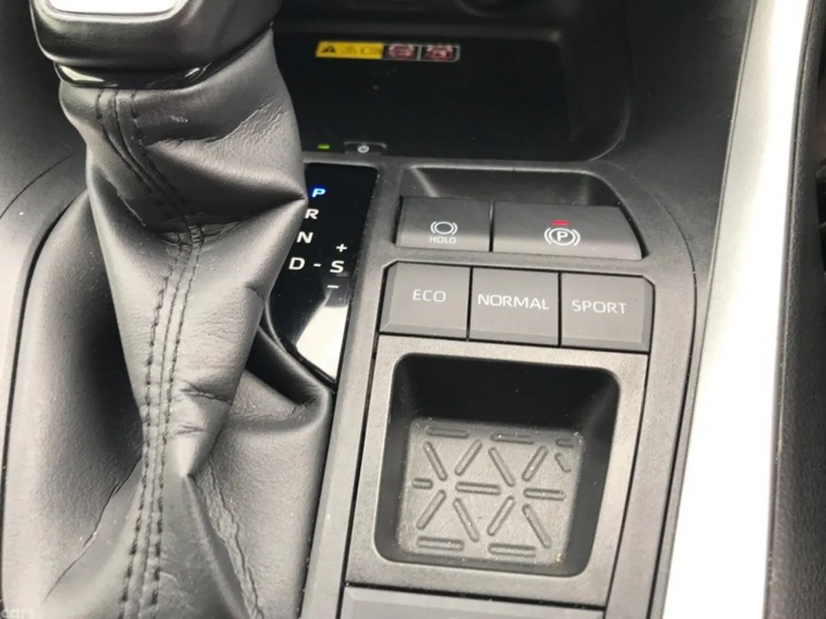 Toyota RAV4 SUV, Petrol Hybrid, 2024, Blue