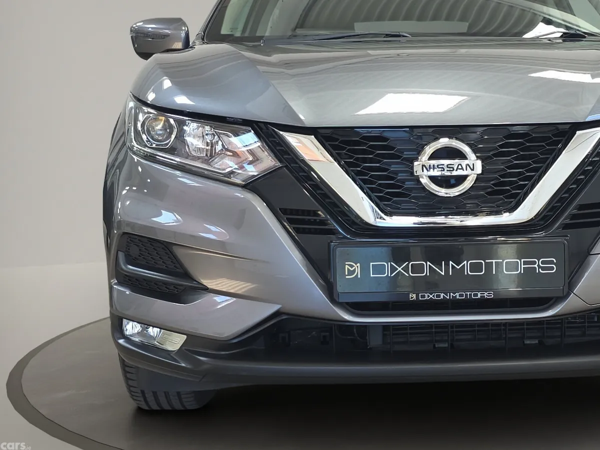 Nissan Qashqai MPV, Petrol, 2020, Grey