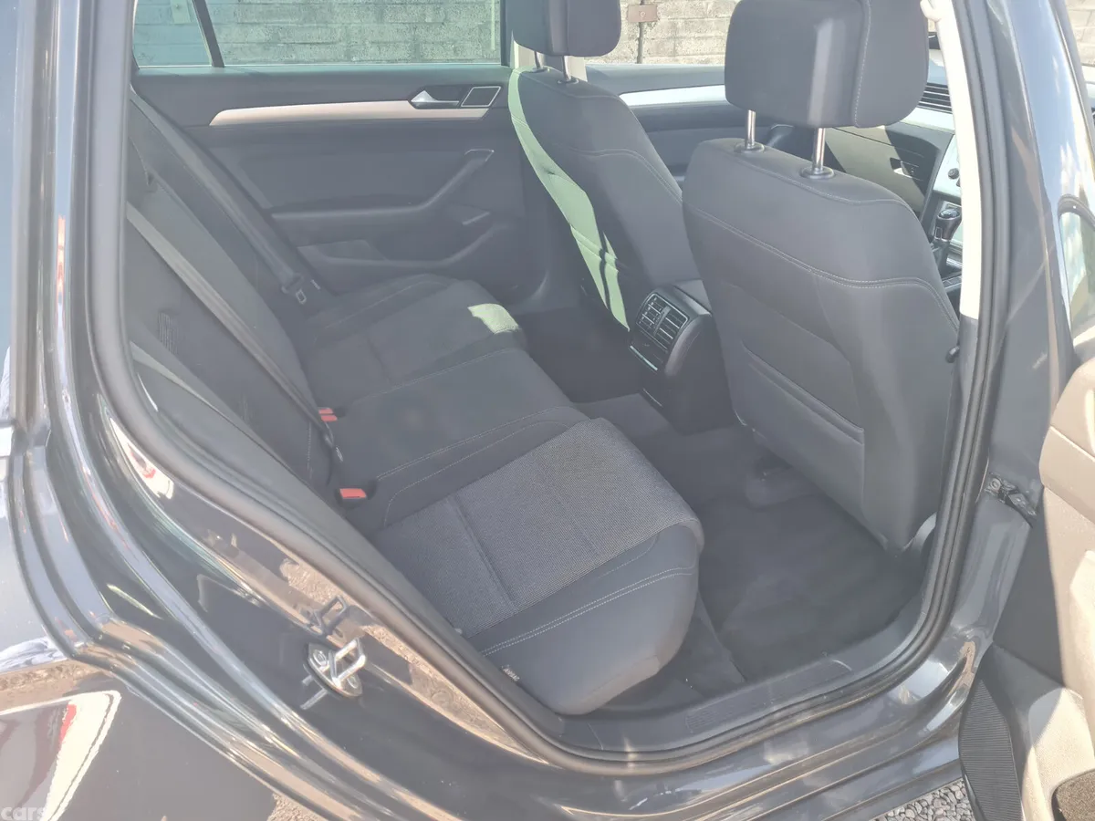 Volkswagen Passat Estate, Diesel, 2015, Grey