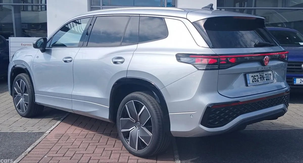 Volkswagen Tayron Estate, Petrol Plug-in Hybrid, 2026, Silver