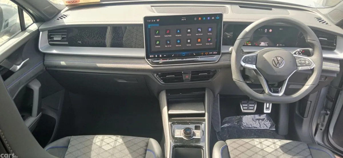 Volkswagen Tayron Estate, Petrol Plug-in Hybrid, 2026, Silver