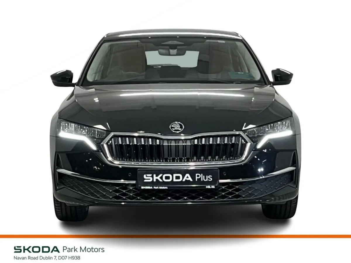 Skoda Octavia Saloon, Petrol, 2026, Black