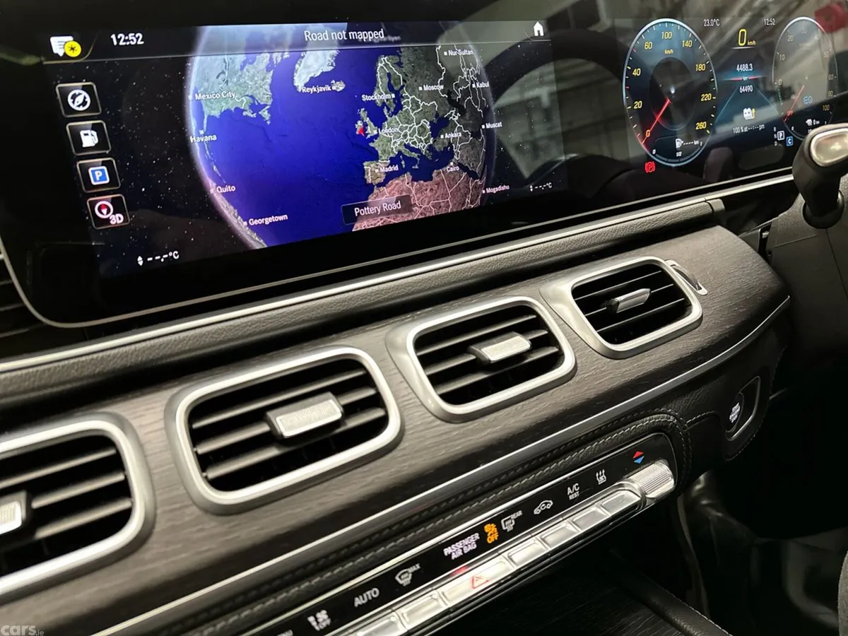 Mercedes-Benz GLE SUV, Diesel Plug-in Hybrid, 2023, Black